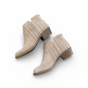 NWOB Kensie Grayce Perforated Suede Booties - Size 6.5 - Tan